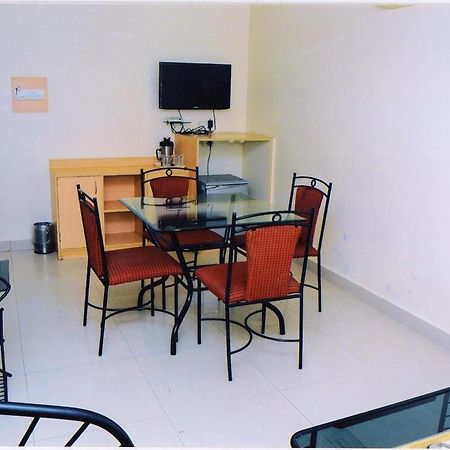 Hotel Padmini Residency Hyderabad Exteriör bild