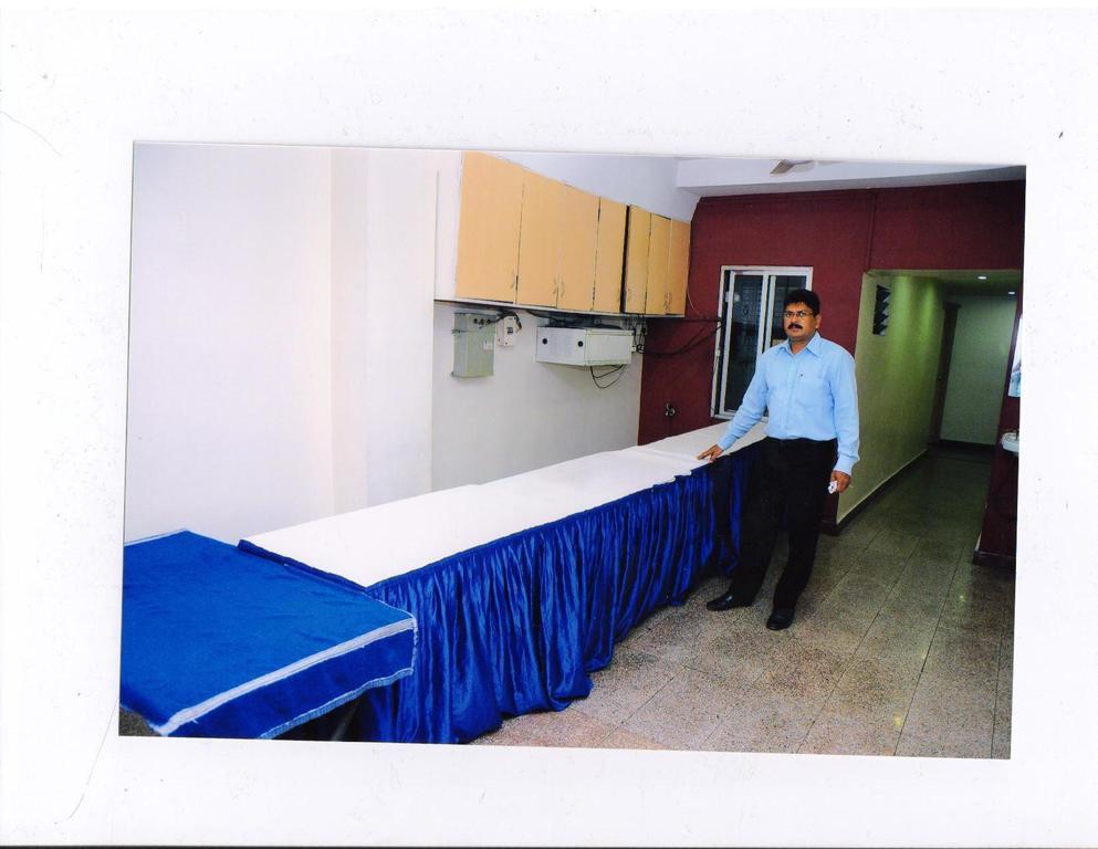 Hotel Padmini Residency Hyderabad Exteriör bild