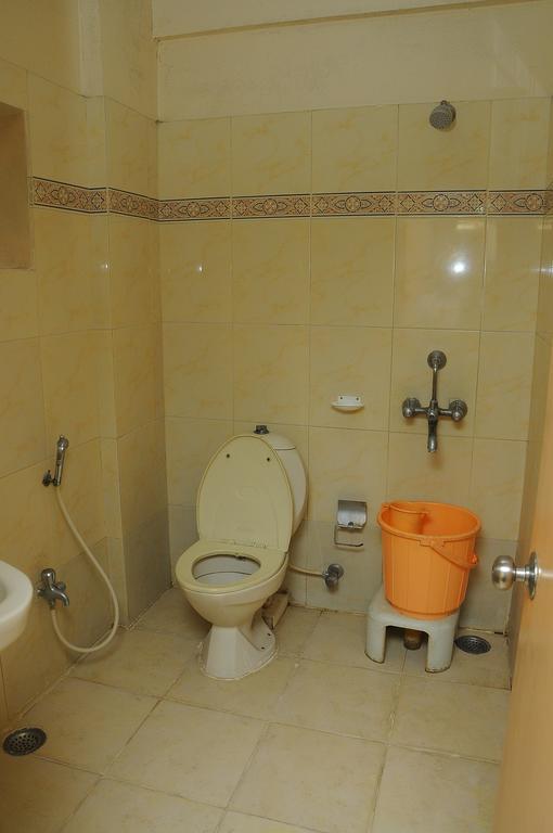 Hotel Padmini Residency Hyderabad Exteriör bild