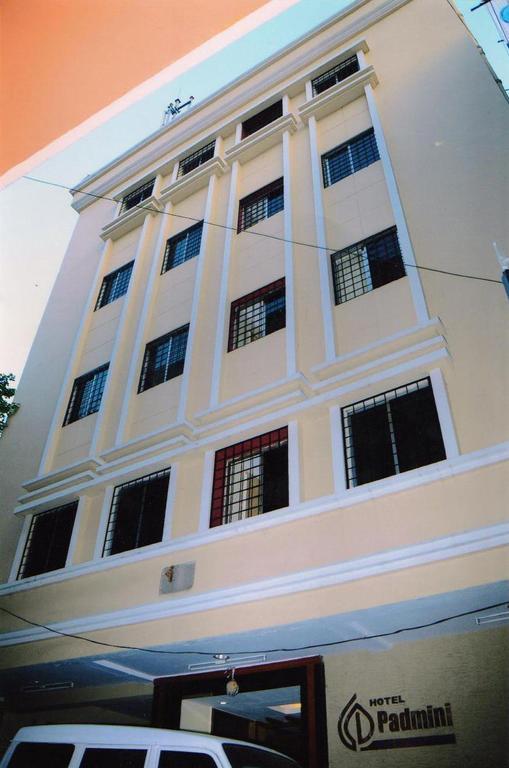 Hotel Padmini Residency Hyderabad Exteriör bild