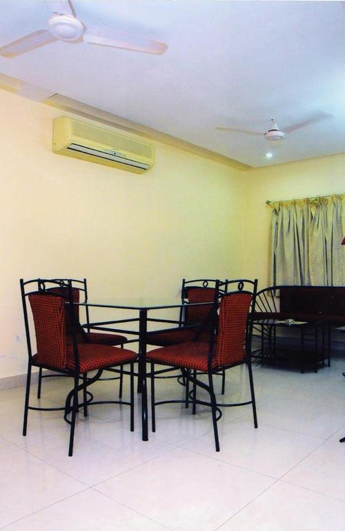 Hotel Padmini Residency Hyderabad Exteriör bild