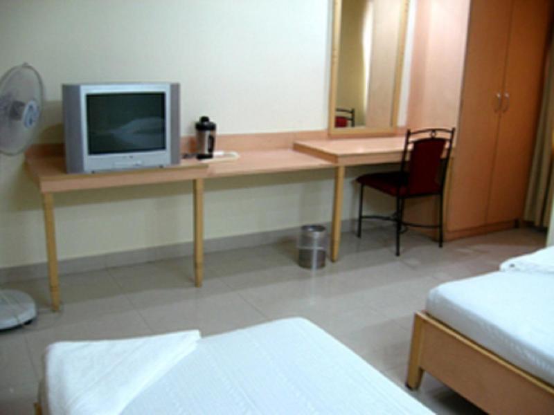 Hotel Padmini Residency Hyderabad Exteriör bild